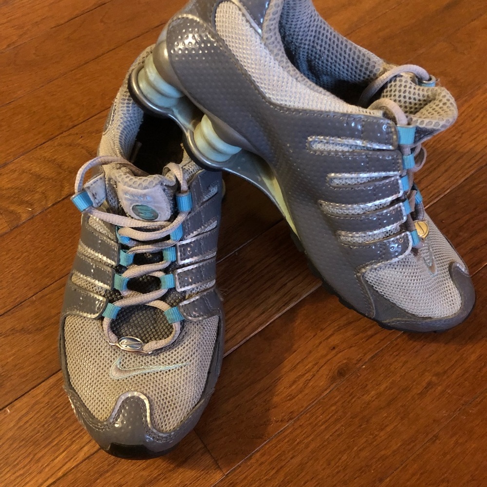 Used Nike shox